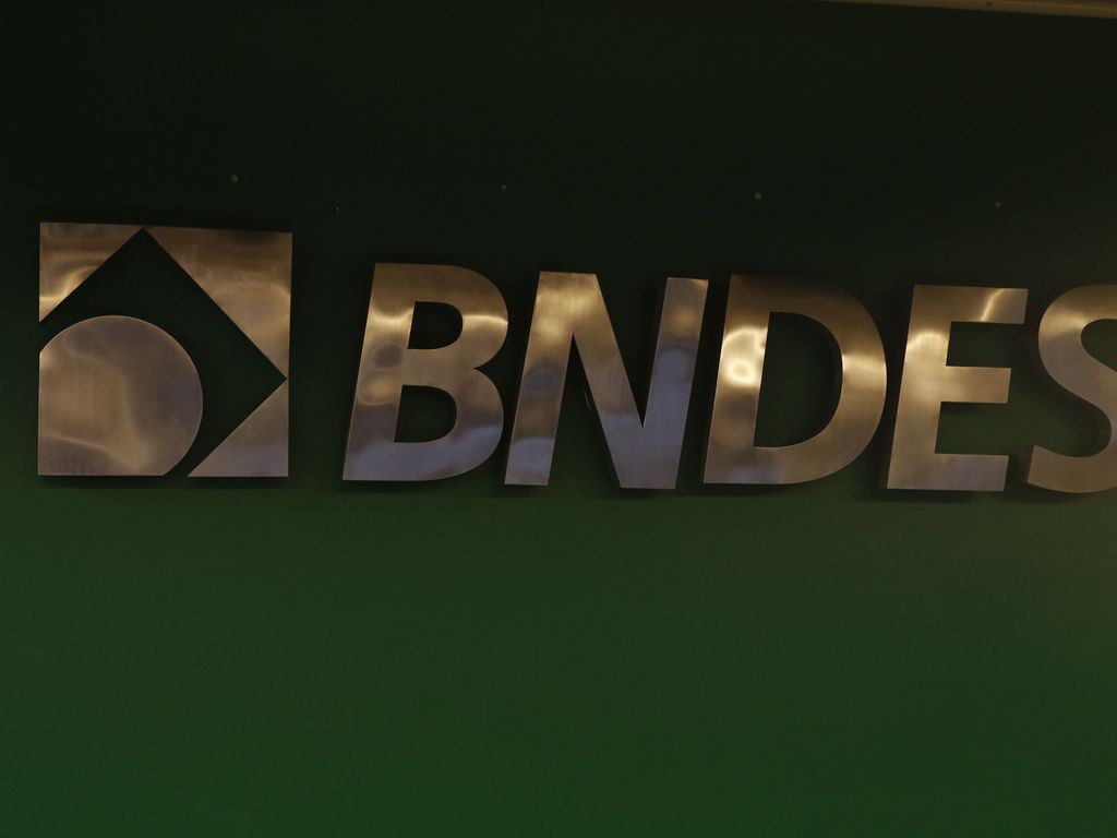 BNDES completa 70 anos e lança premiação à pesquisa científica em prol do clima no Brasil