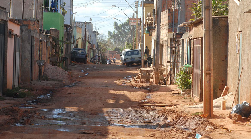 Pobreza tem aumento recorde no Brasil e atinge 62,5 milhões de pessoas, maior nível desde 2012