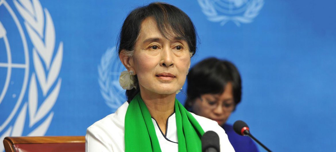 Organização das Nações Unidas pede imediata libertação da Nobel da Paz Aung San Suu Kyi