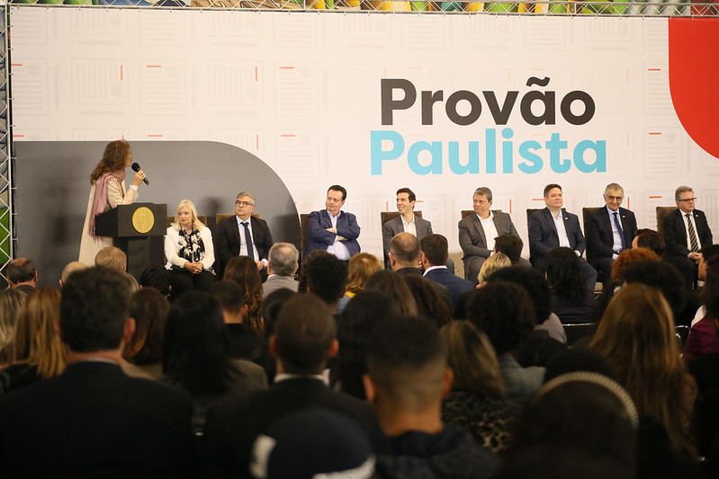 Provão Paulista abre portas de cursos superiores a 13 mil alunos de escolas estaduais