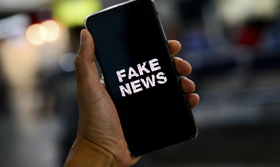 Ministros pedem regulação das redes sociais após morte provocada por fake news