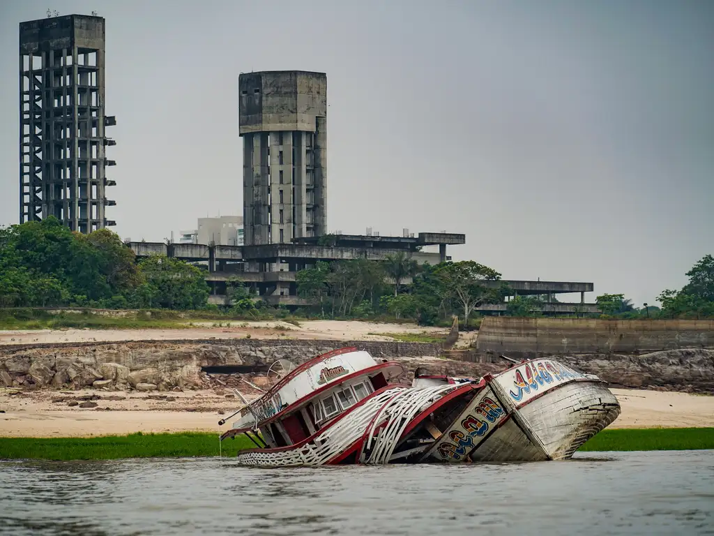 Seca no Amazonas impede que Correios entreguem encomendas no prazo