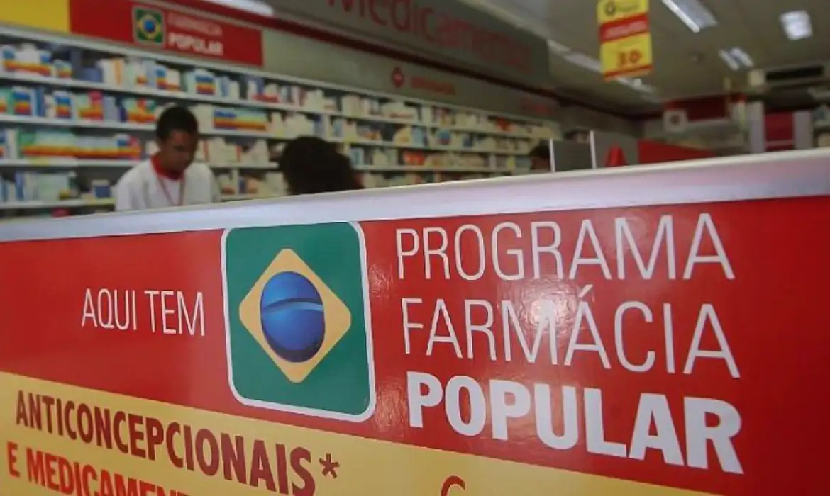 Farmácia Popular distribuiu remédios a falecidos. Prejuízo é de 7,43 bilhões de reais