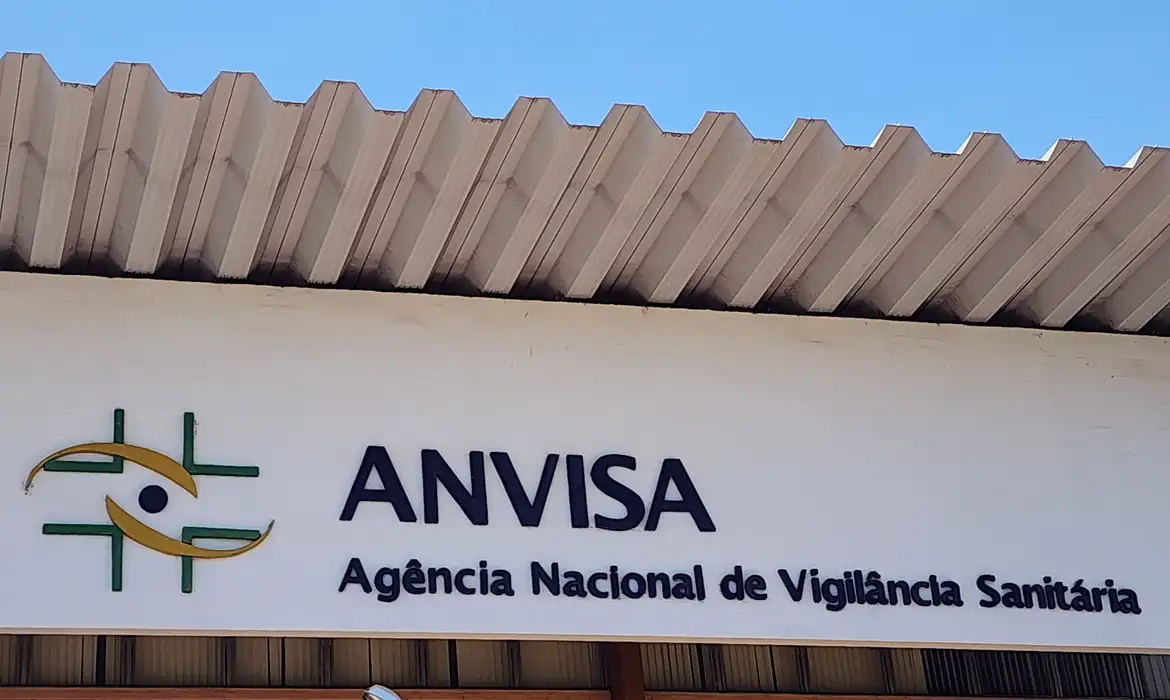 Anvisa interdita fabricantes de câmaras de bronzeamento artificial em São Paulo