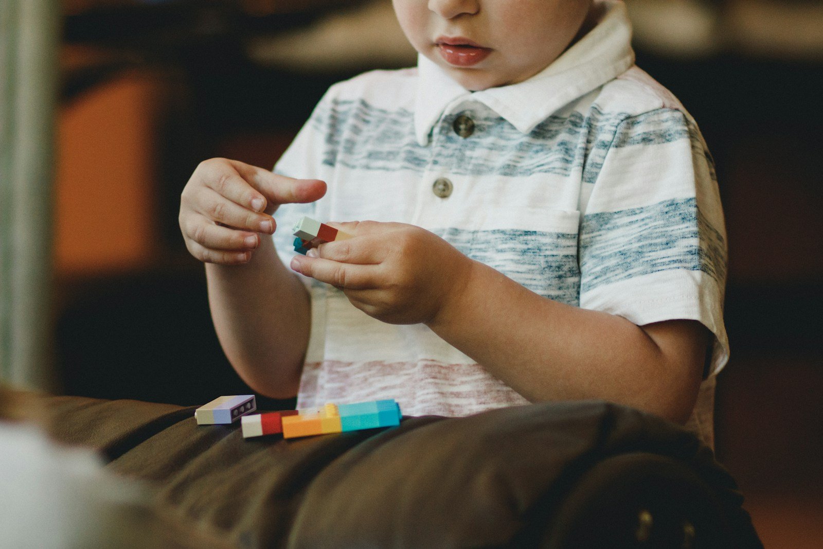 OMS orienta gestantes a seguirem recomendações médicas e descarta ligação de autismo com paracetamol ou vacinas