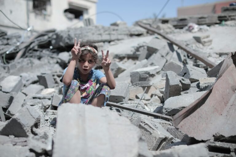 Gaza. Mais de 10 mil crianças morreram até agora por causa do conflito, estima a Organização Mundial da Saúde