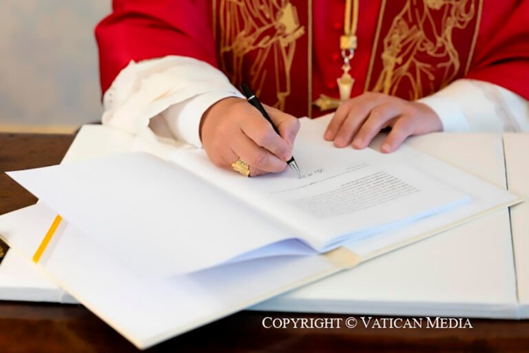 Vaticano: Leão XIV alerta para “novo colonialismo digital” na saúde e pede soberania sobre dados