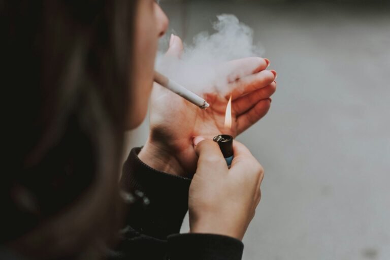 Dia Mundial Sem Tabaco: no MASP, 477 cadeiras vazias marcam mortes diárias por tabagismo